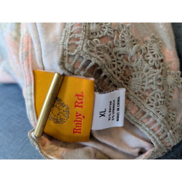 Ruby Rd. Womens XL Boho Lace Keyhole Top Pastel Print Long Sleeves Pink - Picture 3 of 3